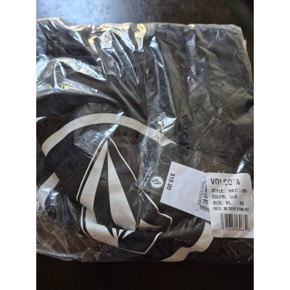 Volcom Boys' Size XL Black Circle Stone Short Sleeve Tee Crew Neck - Picture 6 of 6